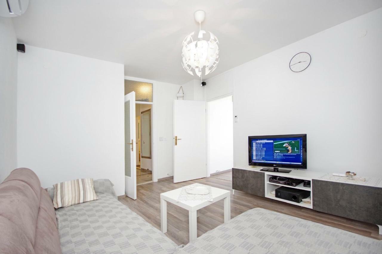 Nugal Apartment Makarska Bagian luar foto