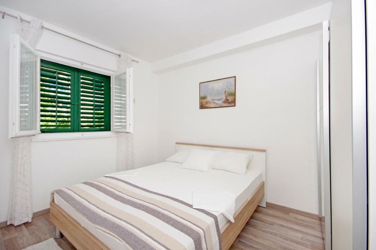 Nugal Apartment Makarska Bagian luar foto